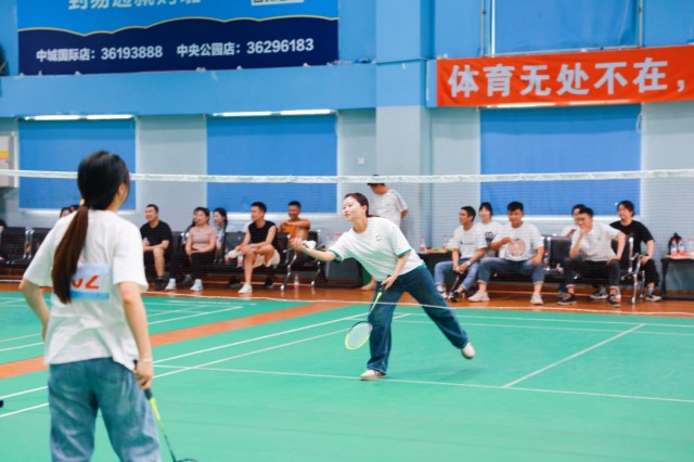 仟方集团2024年羽毛球比赛照片1715226050561.png